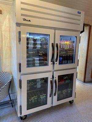 Food/drinks fridge