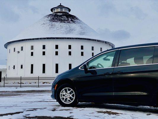 Wine tour in Baroda at Round Barn Estate