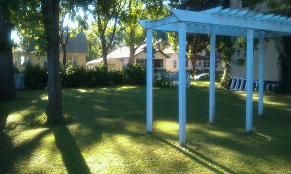 The "backyard" at Nokomis Pet Clinic