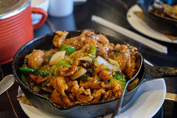 铁板豉汁鸡球 Sizzling Chicken with Black Bean Sauce