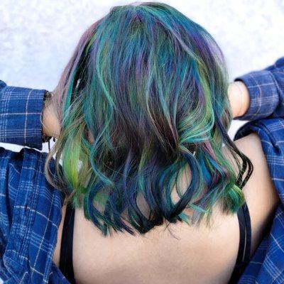 I wanted to capture the shimmering aurora of the beautiful Northern Lights in this hair!