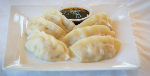 Steamed Pork Dumplings with Homemade Dipping Sauce