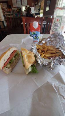 Tuna salad with fries