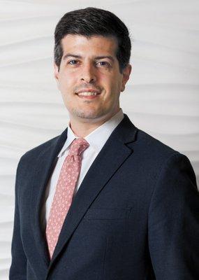 Amir Marvasti, MD - Coastal Vision Medical Group Cataract, Cornea, and Refractive Surgeon