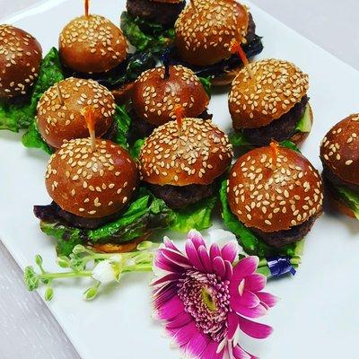 Great for passing!  Mini burgers with gorgonzola mayo and leaf lettuce