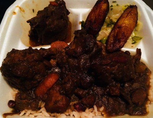 Brown stew chicken it was OK but I've taste better this is a new location Marietta for way too pricey for And they give a little bit of food