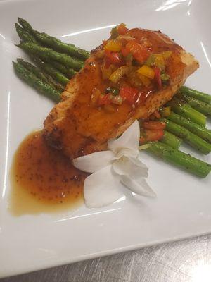 Sweet chili glazed salmon