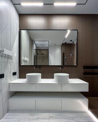 Absolutely beautiful new modern bathroom.