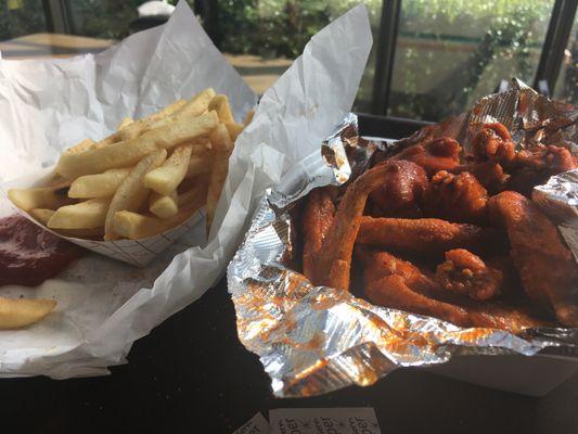 Wings and fries...fire!!