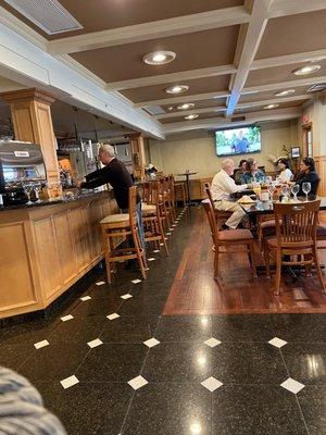 Sunday morning brunch crowd with one waitstaff - I gave up and left