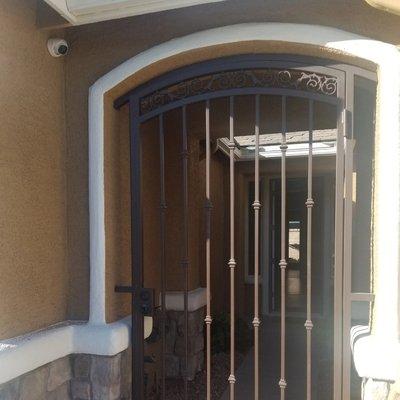 Entrance Gate Camera. Secure, elegant installation.