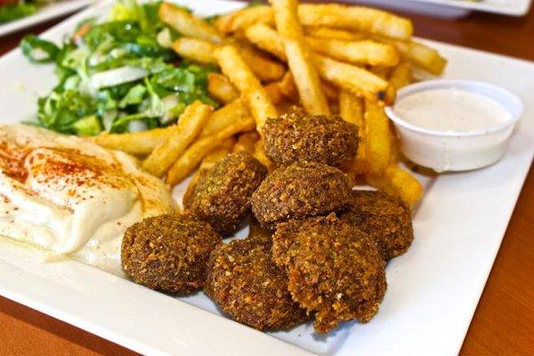 I highly recommend the falafels here....very, very moist!  I got the plate, and asked for french fries instead of the rice.