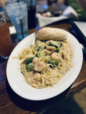 Shrimp Broccoli Alfredo