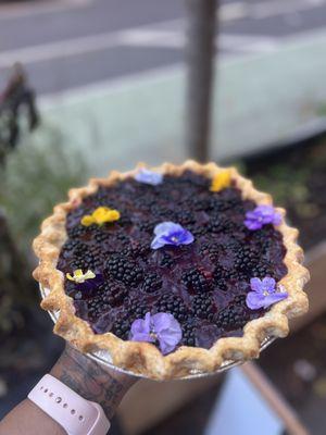 Blackberry Pink Peppercorn Pie