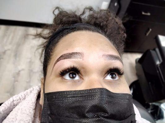 Eyebrows thread and lashes