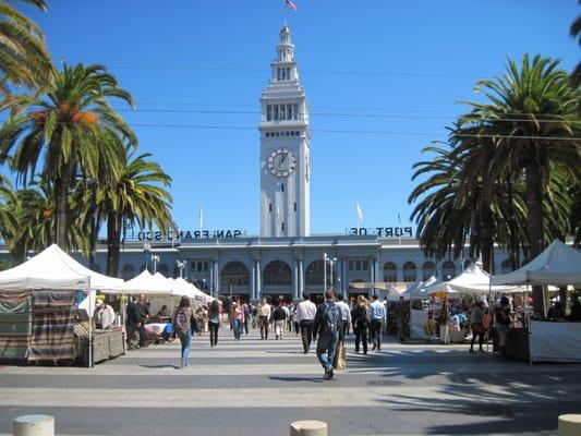 Convenient downtown location next to the Ferry Building.