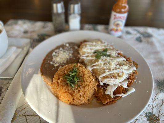 Chilaquiles rojos