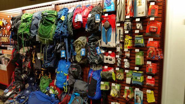 Nor'West Scout Shop carries quality, back packs, day packs, and the gear for backpacking and car camping trips.