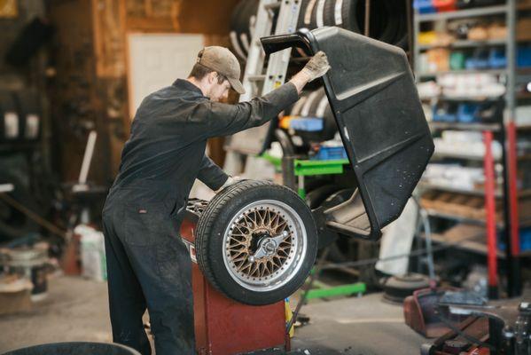 We carefully use a special machine to make sure each tire is perfectly balanced for smooth driving.