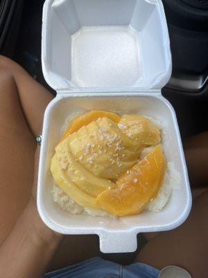 Mango sticky rice