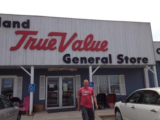 Love the hardware store/laundromat/cafe concept!