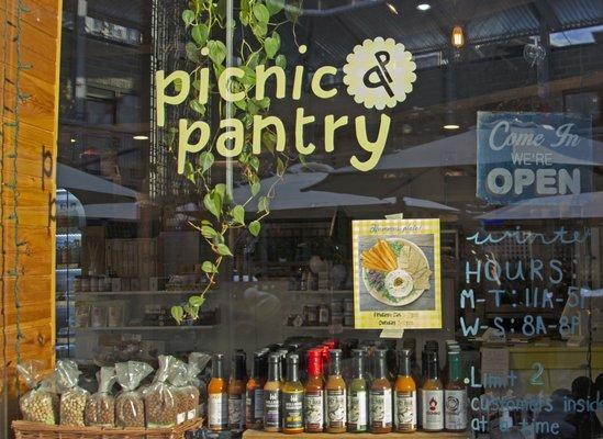 Picnic & Pantry