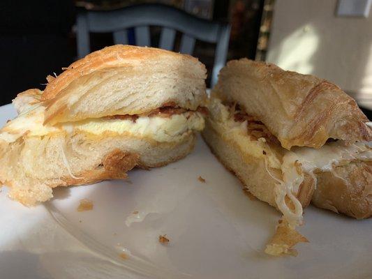 Breakfast sandwich with bacon