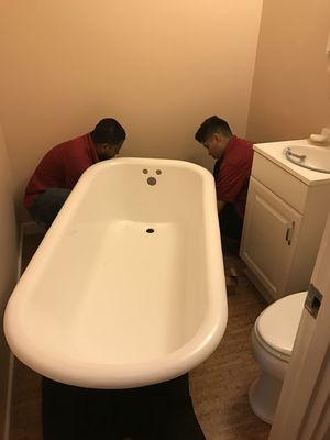 Installing a claw foot tub