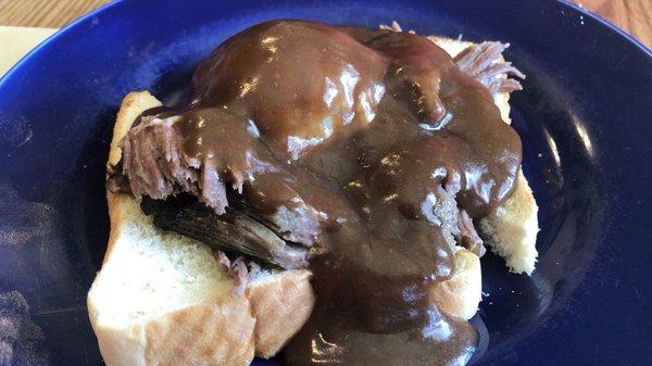 1/2 Open face hot roast beef sandwich