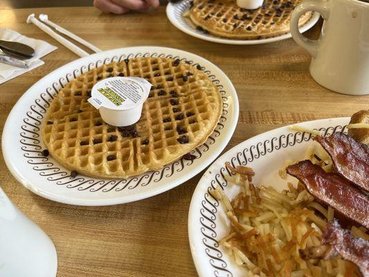 Side waffle (chocolate chips)