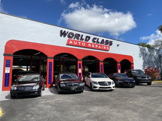 World Class Auto repairing all cars, the only Bosch service center in Boca Raton.