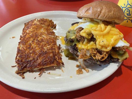 Green chili breakfast burger, with hash browns!