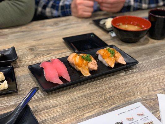 Tuna nigiri, seared salmon nigiri