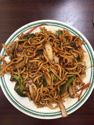 Vegetable Lo Mein was amazing!