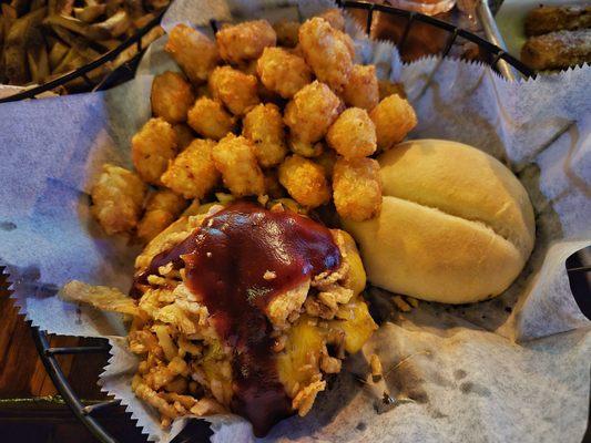 BBQ Burger with tots