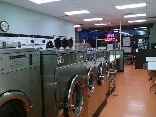 Shelby's Coin Laundry, brand new, located close to Dublin, Powell, Worthington. Come check us out.