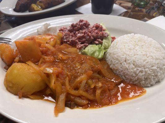 Tongue cassava beet salad and rice