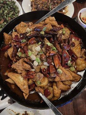 Fish/shrimp/tofu sichuan pepper hotpot