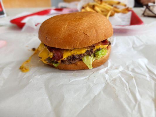 Single Cheeseburger with Bacon