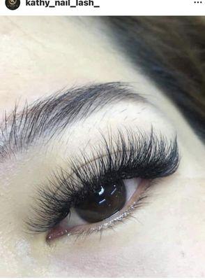 Eyelashes extensions