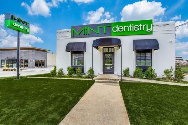 Mint Dentistry White Rock exterior