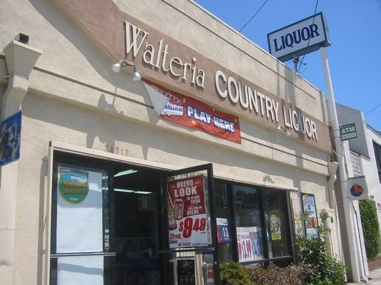 Walteria Country Liquor