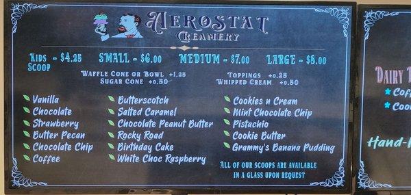 Everything I've tried here is absolutely delicious... The Grammys banana pudding, the pistachio, and cookies and cream are amazing!