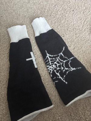 Spiderweb and cross leg warmers