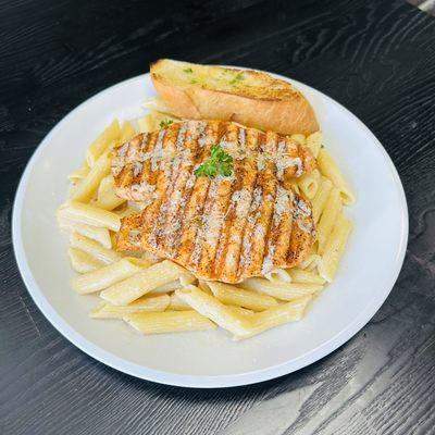 Salmon Pasta in Alfredo