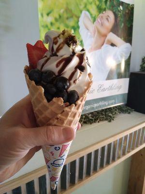 We serve Only 8 Frozen Yogurt!  Fresh Fruit Toppings!  Safe for most Diabetics and Lactose Intolerants!  Gluten Free!  Only 32 Cal.