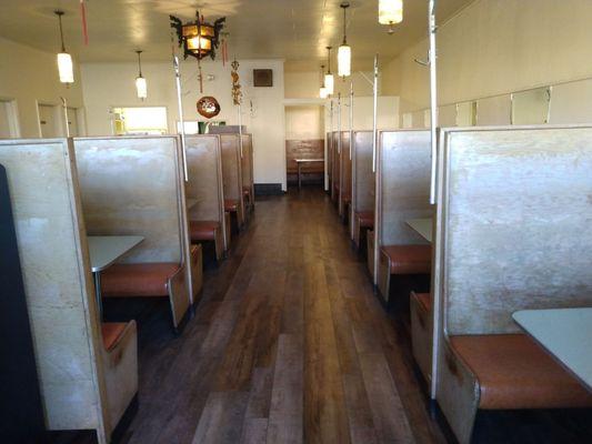 Inside there are plenty tall back private booths to choose from...gotta wonder where Kurt Cobain sat while eating here.