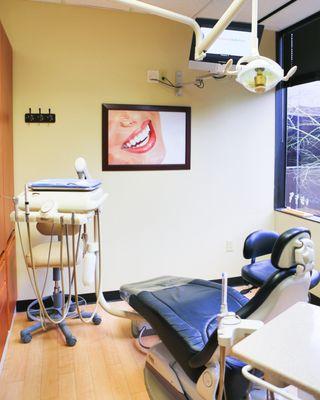 We are committed to a comfortable and relaxed atmosphere with the latest technology for your quality care.