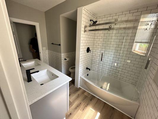 Bathroom remodeling Brooklyn Park