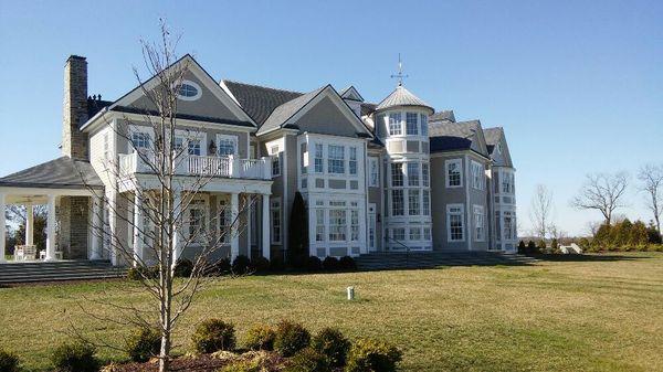 This is an awesome home in St Michaels, Maryland. These windows were all cleaned using a pure water system. All in one day